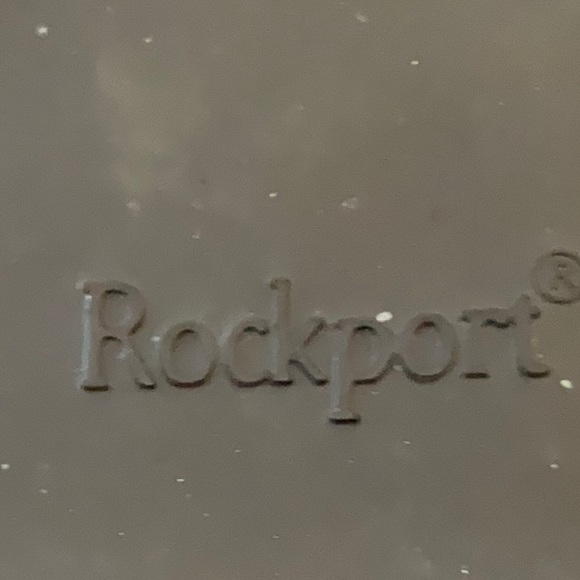 ROCKPORT WATERPROOF ANKLE BOOTS SIZE 10 NWOT - Picture 3 of 5